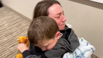 Mulher adotou uma criança e acabou descobrindo que era seu filho que havia perdido há 10 anos