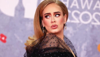 ‘Adoro ser mulher’ Adele é acusada de transfobia por dizer que tem orgulho do seu sexo