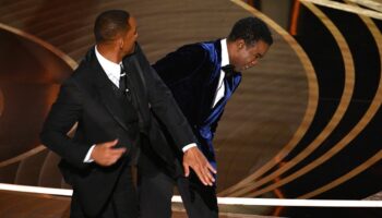 Will Smith dá tapa em Chris Rock ao vivo durante o Oscar