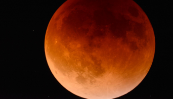Quando e onde ver o eclipse lunar total em 15 de Maio?