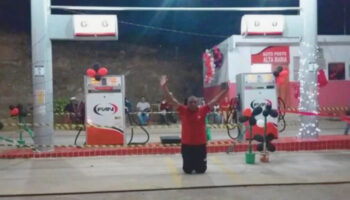 Ex-catador constrói posto de gasolina com as próprias mãos na Paraíba e realiza sonho