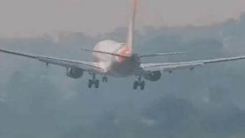 Avião da Gol decola de Guarulhos, enfrenta problemas técnicos e retorna após 11 voltas